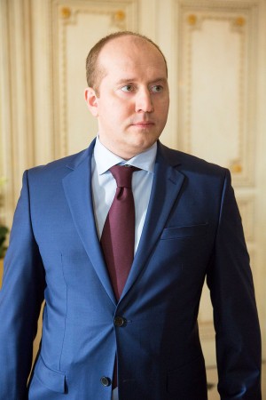 Dilavo - Кастинг Авто, Видеоролик,  требуются мужчины, возраст 40 - 50 лет, гонорар 20 000 , приём заявок до 23.08.2018 16:00