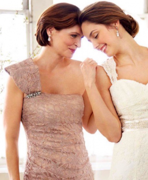 Dilavo - Кастинг Средство от кашля., Видеоролик,  требуются женщины, возраст 42 - 55 лет, гонорар 150 000, приём заявок до 28.06.2016 23:00