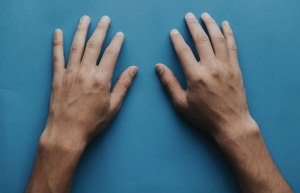 Dilavo - Кастинг Дублер рук, Видеоролик,  требуются мужчины, возраст 25 - 35 лет, гонорар 10 000 (чистыми), приём заявок до 07.03.2021 00:00