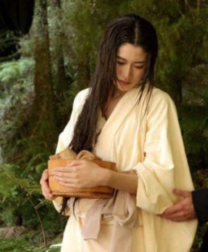 Dilavo - Кастинг Клип, Видеоклип,  требуются женщины, возраст 18 - 25 лет, гонорар 15 000 (за 3 дня) , приём заявок до 26.07.2019 00:00