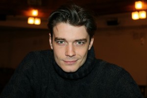 Dilavo - Кастинг Максилак, Видеоролик,  требуются мужчины и женщины, возраст 30 - 40 лет, гонорар 96000 рублей, приём заявок до 27.03.2017 00:00